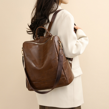 Γυναικείο σακίδιο PU • αστικός μινιμαλισμός • κλείσιμο με φερμουάρ • εσωτερικό με φερμουάρ και θήκη για κινητό • τριδιάστατη εξωτερική τσάντα