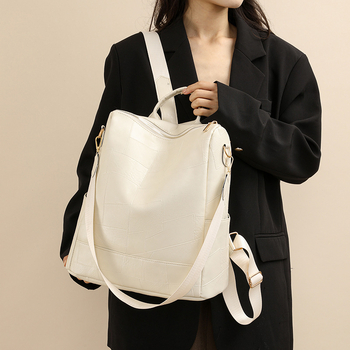 Γυναικείο σακίδιο PU • αστικός μινιμαλισμός • κλείσιμο με φερμουάρ • εσωτερικό με φερμουάρ και θήκη για κινητό • τριδιάστατη εξωτερική τσάντα