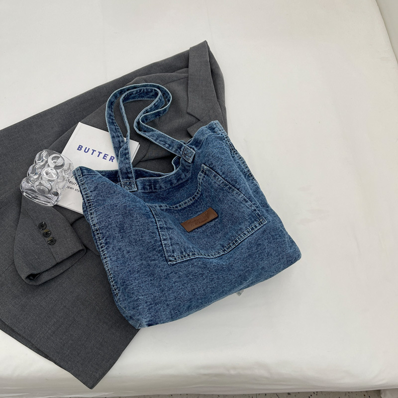Denim Tote táska - Utcai stílus, Vízszintes négyszög alak, Mágneses zár, Telefontok, Poliészter bélés