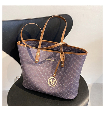 Τσάντα Tote, Αστικός μινιμαλισμός (Υλικό PU; οριζόντια τετράγωνη μορφή; κλείσιμο με φερμουάρ; εσωτερική τσέπη με φερμουάρ; διπλοί ιμάντες ώμου)