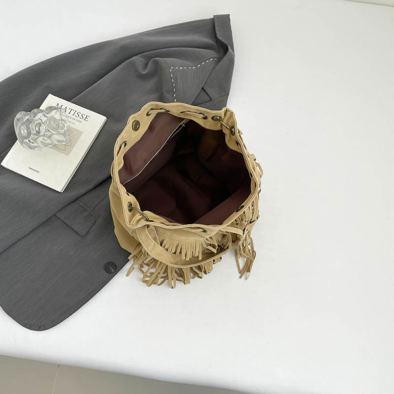 Bei Fanxi Corduroy Drawstring Bucket táska, cipzáras zseb, poliészter belső, bojt rész — egy oldalsó pánttal, mindennapi használatra