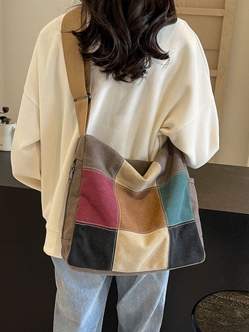 Τσάντα στον ώμο από καμβά, στυλ bucket bag, αστικός μινιμαλισμός, κάθετο τετράγωνο σχήμα, κλείσιμο με φερμουάρ