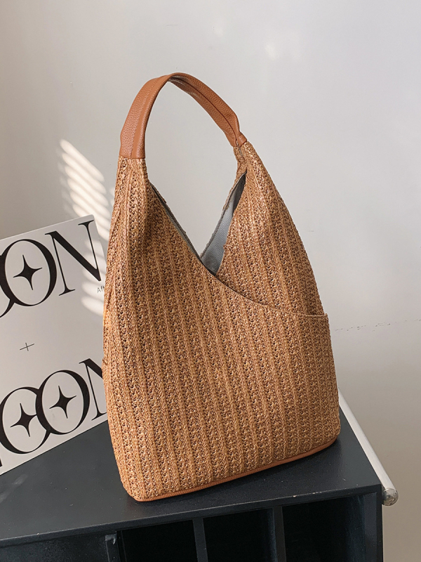 Szalmából készült tote-táska – függőleges négyszögletes forma; mágneses zár; rejtett cipzáras zseb