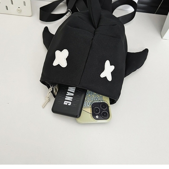 Νάιλον σακίδιο πλάτης, χωρητικότητας 56–75 L, αδιάβροχο, με ιμάντες ώμου με αερόφυσαλίδες, αστικός μινιμαλιστικός στυλ