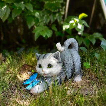 Градинска смолна соларна лампа със скулптура котка и пеперуда за външно използване на балкон и двор