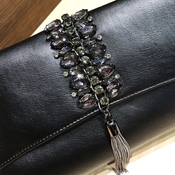 Uniszex clutch táska, levél alakú, poliészter, PU bélés, belső cipzáras zseb és telefontartó zseb