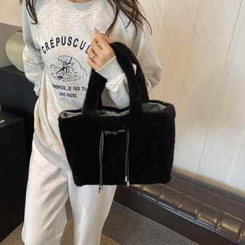 Βελούδινη Tote τσάντα με φερμουάρ και κρυφό τσεπάκι με φερμουάρ, οριζόντιο τετράγωνο σχήμα