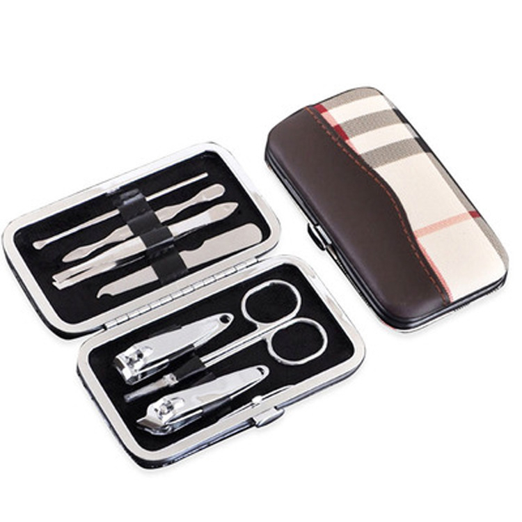 Комплект за подрязване на нокти, 7 части, неръждаема стомана, нетно тегло 100 g, срок на годност 5 години