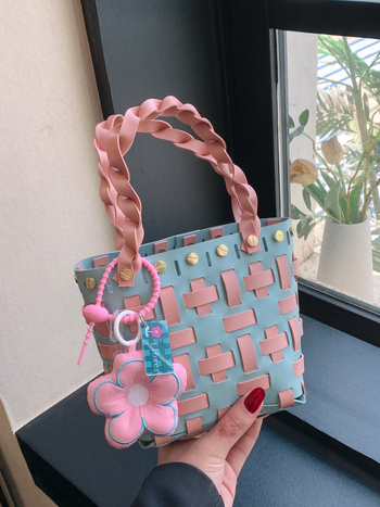 Γυναικεία υφαντή τσάντα (Street trend, καμβάς, μικρή τετράγωνη τσάντα, κάθετη τετράγωνη μορφή, άνοιγμα έκθεσης)