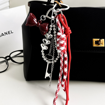 Raktų pakabukas – derva, korėjiečio stiliaus, atskirai įpakuotas, tinkamas kaip dovana vestuvėms, gimtadieniams, baigimo proga