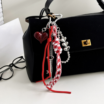 Raktų pakabukas – derva, korėjiečio stiliaus, atskirai įpakuotas, tinkamas kaip dovana vestuvėms, gimtadieniams, baigimo proga