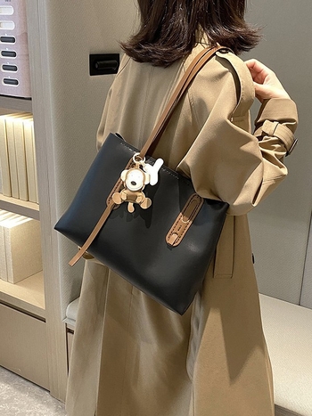 Τσάντα tote για μετακινήσεις - PU υλικό, οριζόντια τετράγωνο σχήμα, άνοιγμα με φερμουάρ, επένδυση από συνθετικό δέρμα, τρισδιάστατος σχεδιασμός, διπλοί ιμάντες