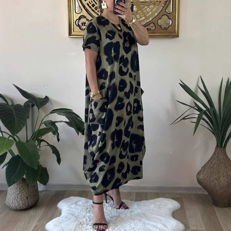 rochie cu imprimeu leopard, decolteu în V, mâneci scurte, croială midi asimetrică