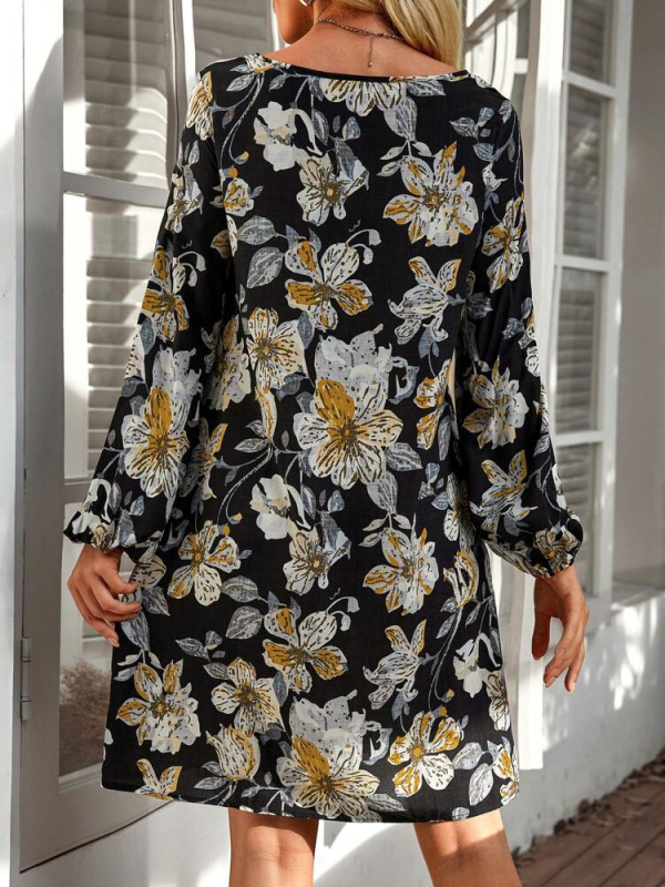 Rochie florală cu imprimeu digital, din bumbac-poliester, guler rotund și mâneci lungi, lungime midi.