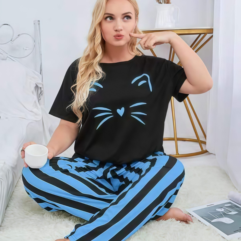 Női Milk Silk pizsama készlet — kerek nyakú pulóver, 3/4-es ujjú, csíkos nadrág, poliészter 90–95%, közepes súlyú 161–180 g/m²