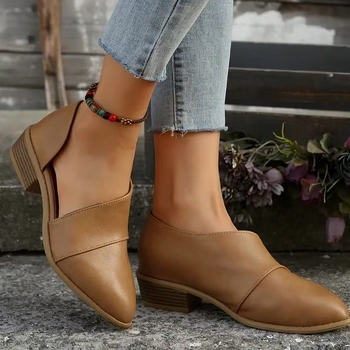 Sieviešu Chelsea zābaki ar kvadrātveida papēdi 3–5 cm, smails purns, PU augšdaļa, gumijas zole, rudens‑ziemas sezonai