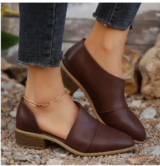 Sieviešu Chelsea zābaki ar kvadrātveida papēdi 3–5 cm, smails purns, PU augšdaļa, gumijas zole, rudens‑ziemas sezonai