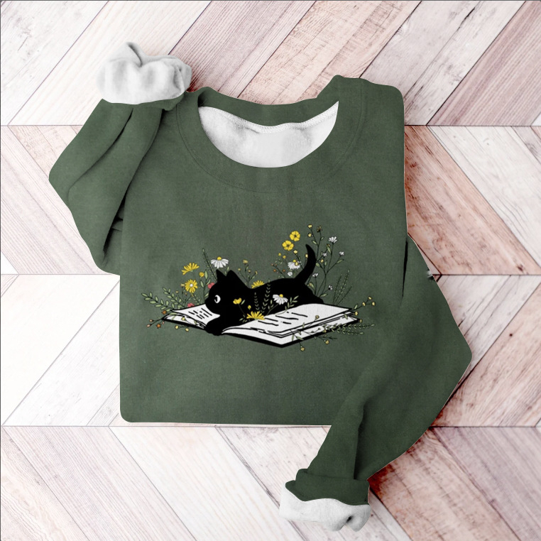 Pulover de damă cu imprimeu digital drăguț de pisică; stil japonez/korean lejer; mâneci lungi, guler rotund; țesătură terry de 230 g/m², poliester 70–80%.