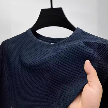 Ανδρική μπλούζα T‑shirt σε κορεατικό στυλ, χαλαρή γραμμή, λαιμό crewneck, κοντά μανίκια, πολυεστερ-βαμβάκι (81–90%)