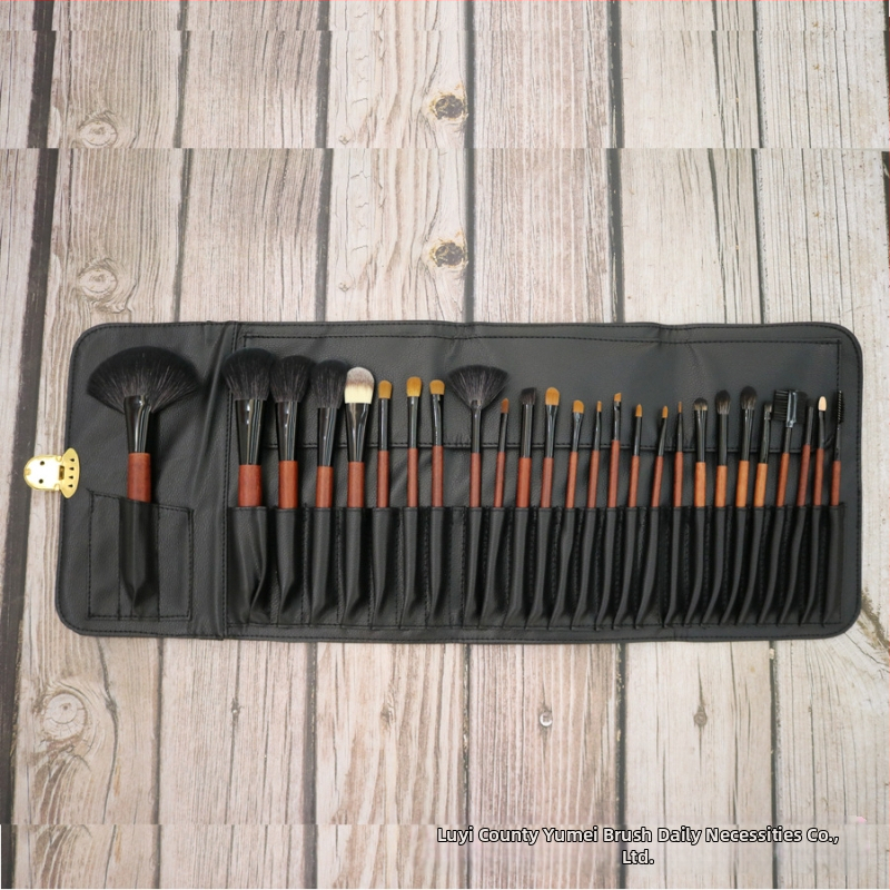 Σετ 26 πινέλων μακιγιάζ από τρίχες ζώων με ξύλινα χερούλια, μακριές λαβές, περιλαμβάνονται πινέλα σκιάς ματιών