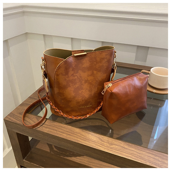 PU bucket táska utcai stílusban, mágneses zárás és polieszter bélés