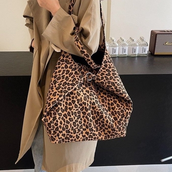 Дамска нейлонова Tote чанта в стил Cross-border Trend, ежедневна чанта за носене през рамо, лято 2024