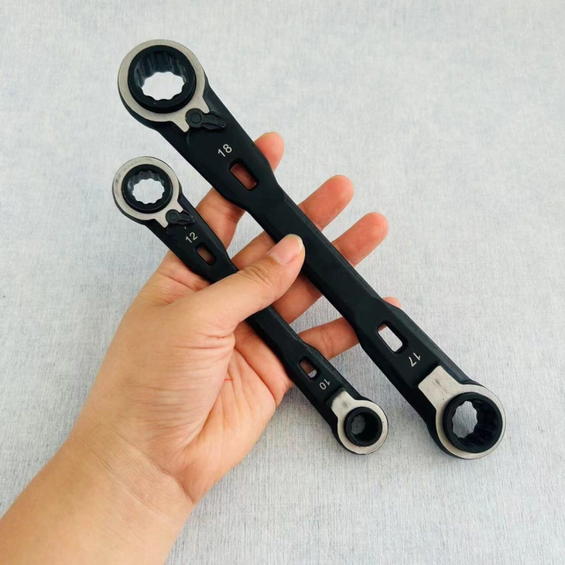 Четири в едно: бърз въртящ ключ с двойна глава, двупосочен за автомобилен ремонт
