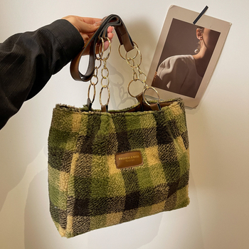 Γυναικεία tote τσάντα από μαλακό ύφασμα, street style, κλείσιμο με φερμουάρ, οριζόντιο τετράγωνο σχήμα, εσωτερική θήκη για κινητό, πολυεστερική επένδυση, με ενδιάμεσο στρώμα