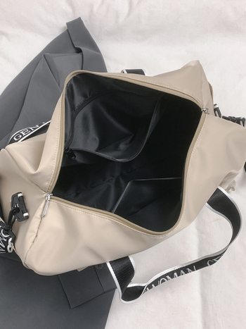 Τσάντα ταξιδιού, νάιλον κατασκευή, ανθεκτική στη φθορά, χωρητικότητας 36–55 L, επένδυση πολυεστέρα, μοτίβο με γράμματα, με δυνατότητα ώμου / crossbody