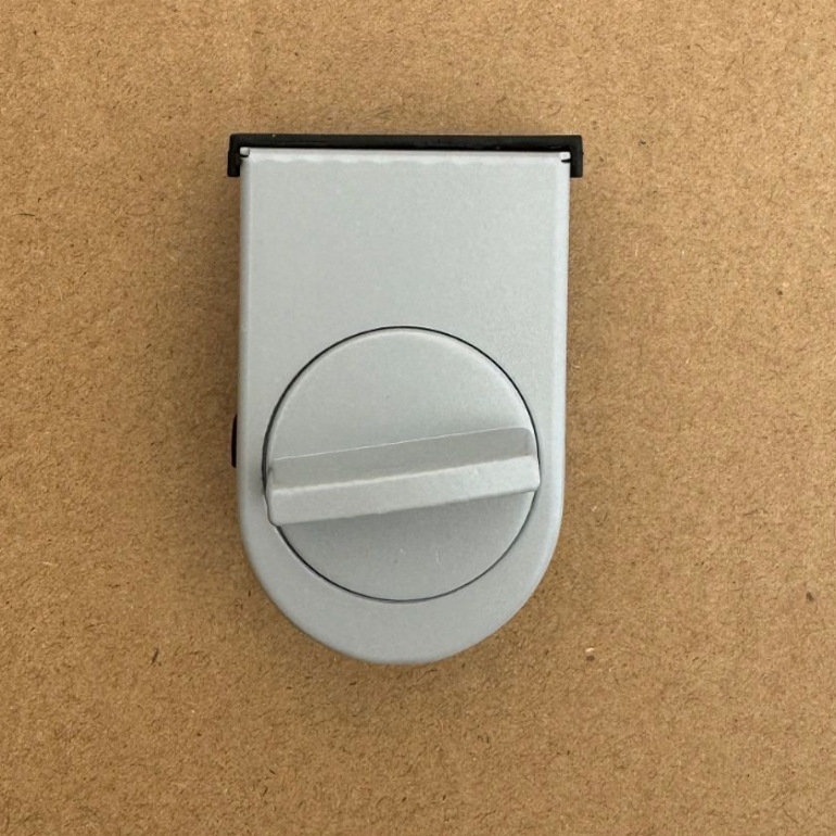 Langų apsaugos spyna be perforacijos vaikams — (kodas Xzs-3-7; prekinis ženklas Independent; pakuotė 200)