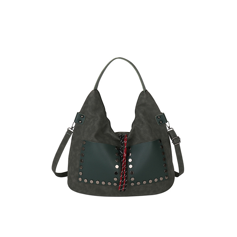 Szegecses női kézitáska, utcai stílus, PU bőr, vízszintes négyzet alakú, cipzáras zárás