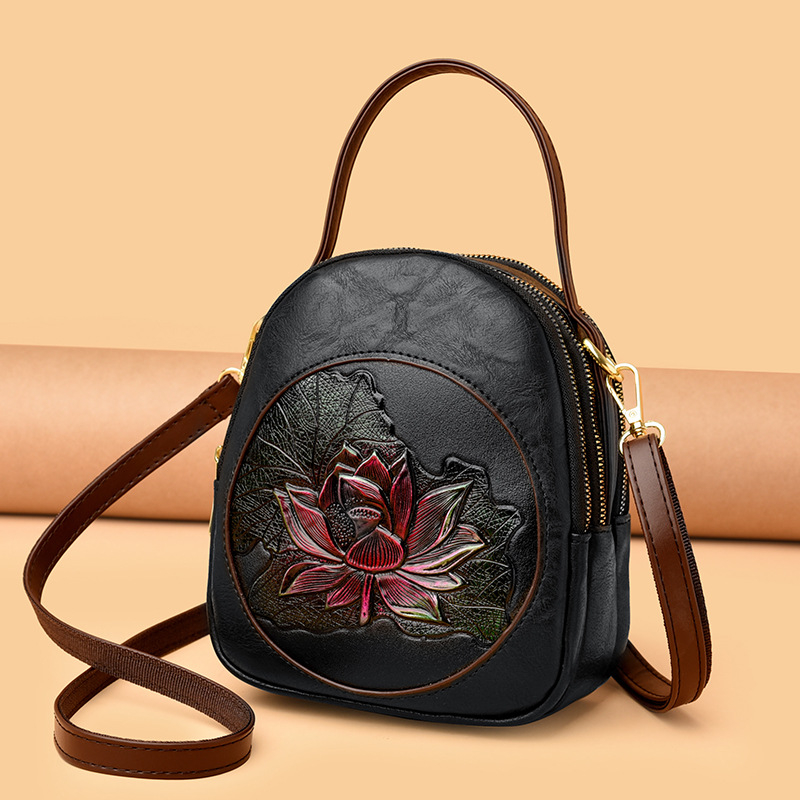 Дамска чанта за рамо от естествена кожа, цилиндрична форма, цип за затваряне, вътрешна преграда с цип, подплата от найлон