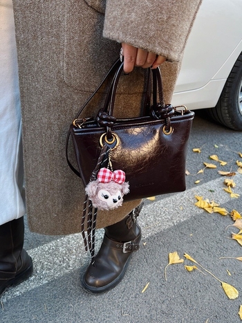 Bucket bag, PU δέρμα, αστικός μινιμαλισμός, μαγνητικό κλείσιμο, εσωτερική τσέπη με φερμουάρ