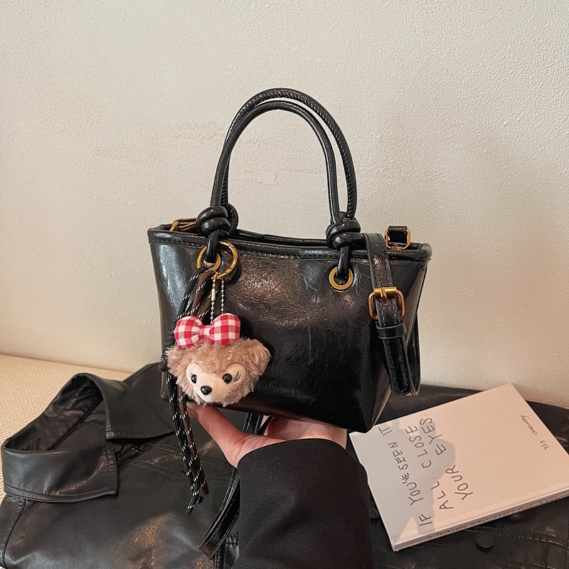 Bucket bag, PU δέρμα, αστικός μινιμαλισμός, μαγνητικό κλείσιμο, εσωτερική τσέπη με φερμουάρ