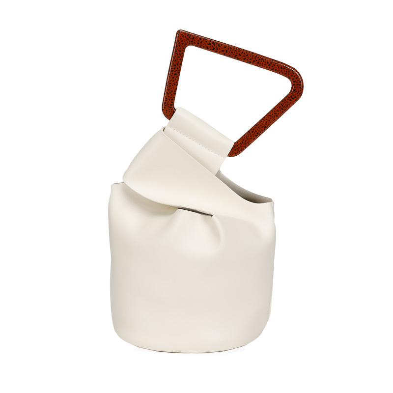 PU Bucket táska, lágy anyagú, nyitott felső, poliészter bélés, bucket forma