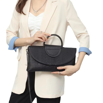 Valódi bőrből készült clutch táska — első réteg marhabőrből, envelope stílus, mágneses zár, poliészter bélés