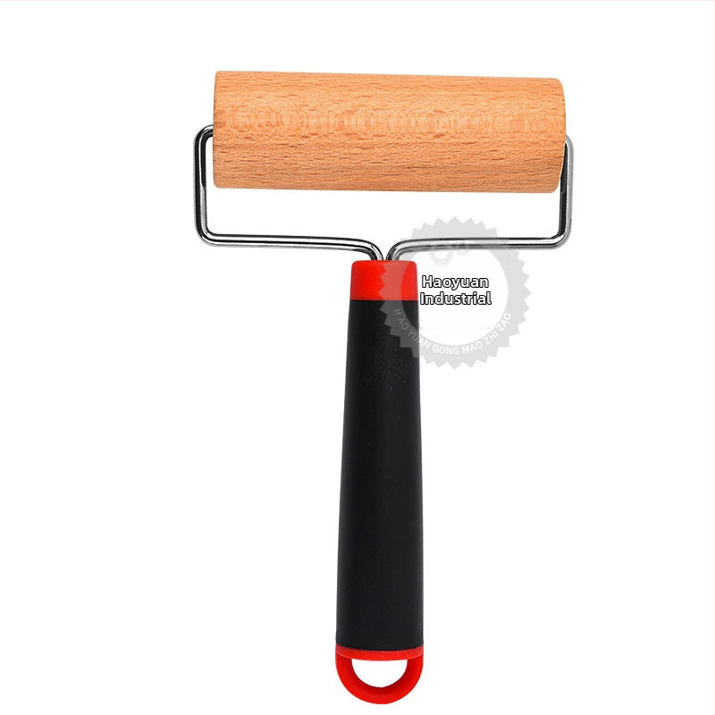 Ąžu medienos tešlos ritinimo volas – rankinis, skirtas tešlos lakštams, šiuolaikiško minimalistinio stiliaus