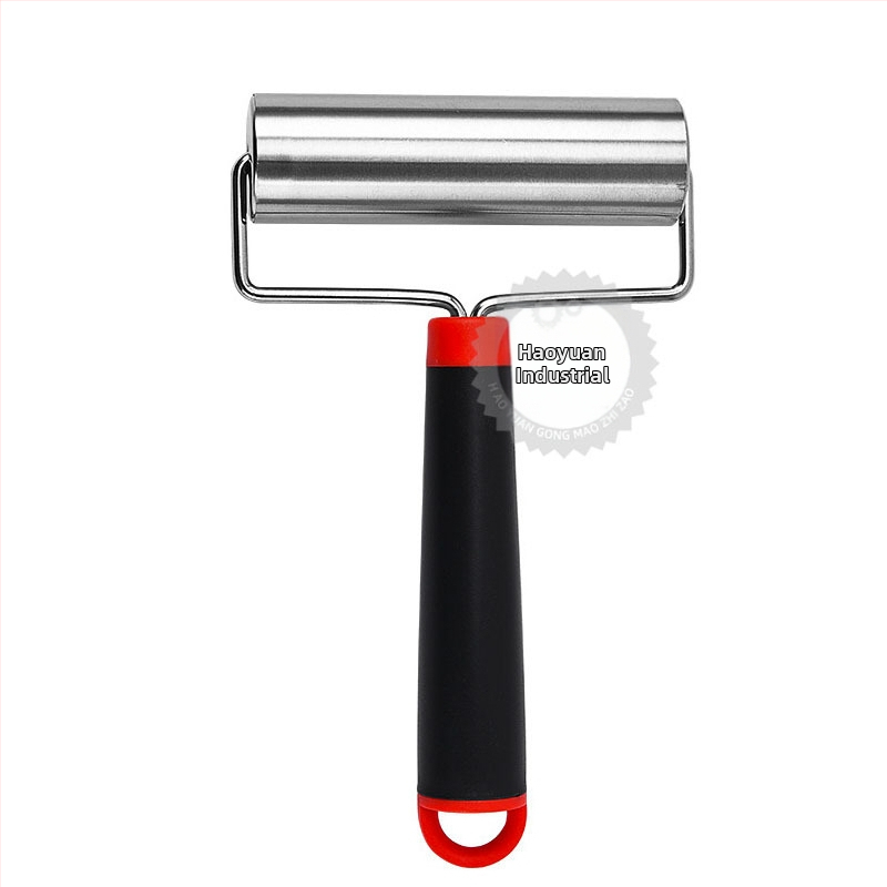 Ąžu medienos tešlos ritinimo volas – rankinis, skirtas tešlos lakštams, šiuolaikiško minimalistinio stiliaus