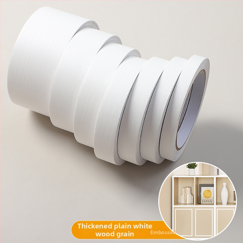 Sienos dekoratyvinė lipduko juostelė su medžio raštu; skirta sienoms, baldams ir drabužių spintų durims; juostos linijos stilius, šiuolaikinis ir minimalistinis; sienų danga