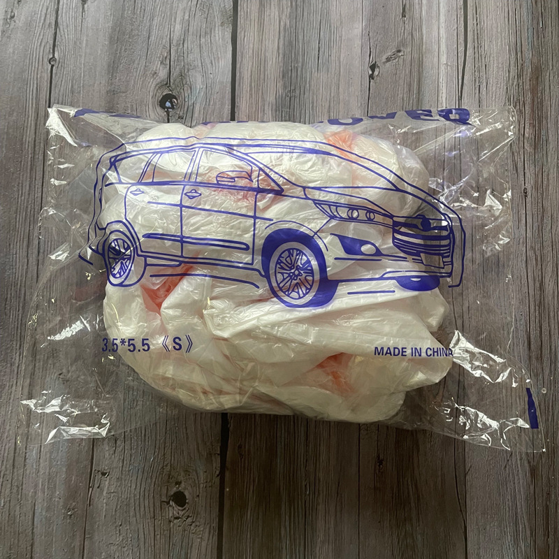 Automobilio gaubtas, universalus visoms sezonoms, sutirštintas plastikas, ekstrūzijos liejimas