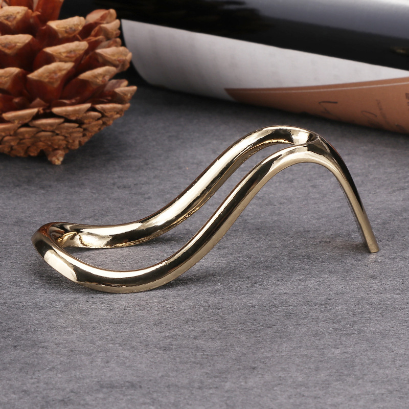 Nerūsējošā tērauda pipes statīvs – radošs augsta papēža dizains, pret vēju izturīgs, dekoratīvs un kolekcionējams, privātās etiķetes iespēja, iepakojums 200 gab.