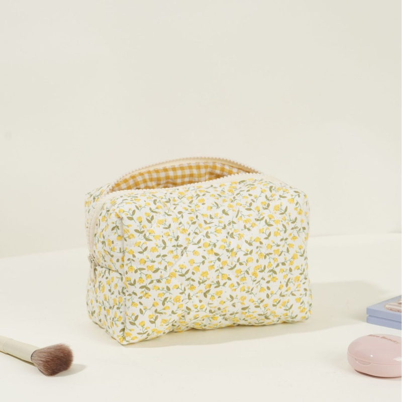 Geantă cosmetică floral quilted, capacitate mare, poliester, unisex, Iarna 2023