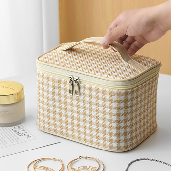 Козметична чанта за грим с принт на ивици, вълнена материя, свеж и сладък стил (дишаща, подходяща за съхранение)