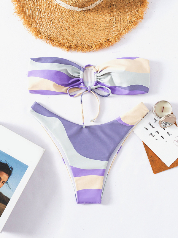 Costum de baie din două piese, top cu bureți, imprimeu floral, înaltă elasticitate; material poliester-spandeks (80% spandex); căptușeală din nylon (82%)