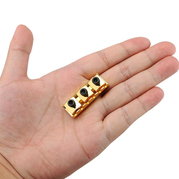 Floyd Rose gitarový tremoló most - horná struna vankúš - kovová konštrukcia; 35 g; balenie: Opp bag