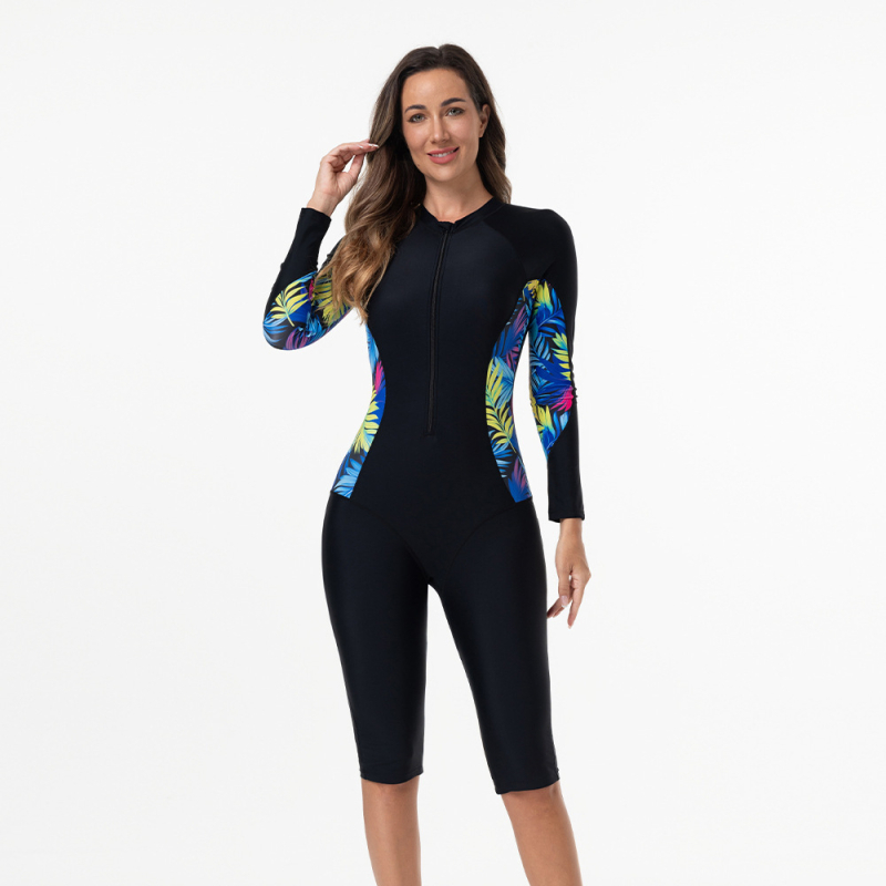 Costum de baie întreg pentru femei, cu mâneci lungi, pernă pentru bust, material nylon-elastan (82% elastan), imprimeu