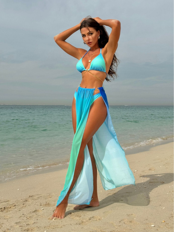 Τριμελές μαγιό με gradient mesh, μακριά φούστα, κορδωτές τιράντες και επένδυση στο στήθος χωρίς μεταλλική ενίσχυση; Υλικό: πολυεστέρας, 82% πολυεστέρας, 18% σπανξ (spandex); βάρος 180 g/m².