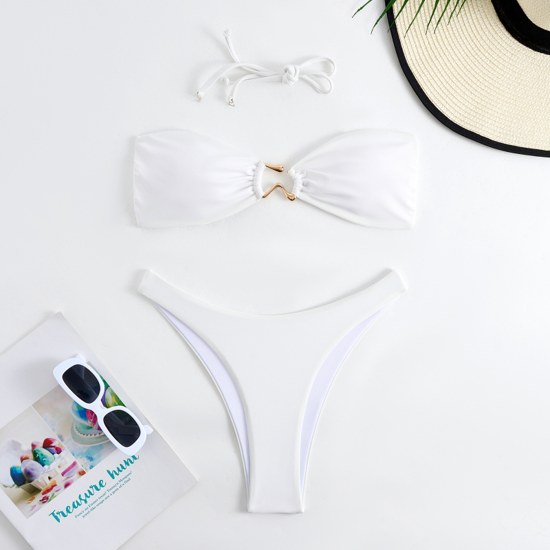 Costum de baie bikini din nylon pentru femei, cu pernute pentru bust, fără spate, cu elasticitate înaltă; 145 g, căptușeală poliester 82%.