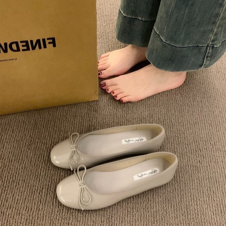 Moterų balerinos su kaspinu, apvalus priekis, PU viršus, slip-on, gumos padas