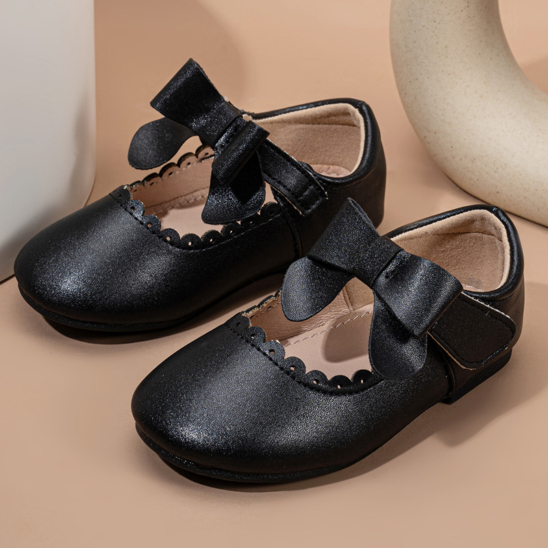 Lányoknak szóló bőrcipő – Velcro zárás, puha talp, brit stílus, hercegnő dizájn